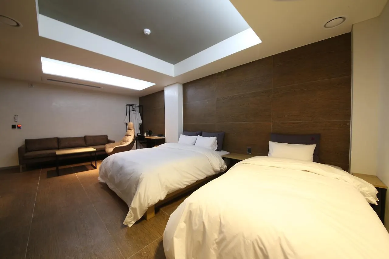 Hotel Yeoubi Songjeong Busan