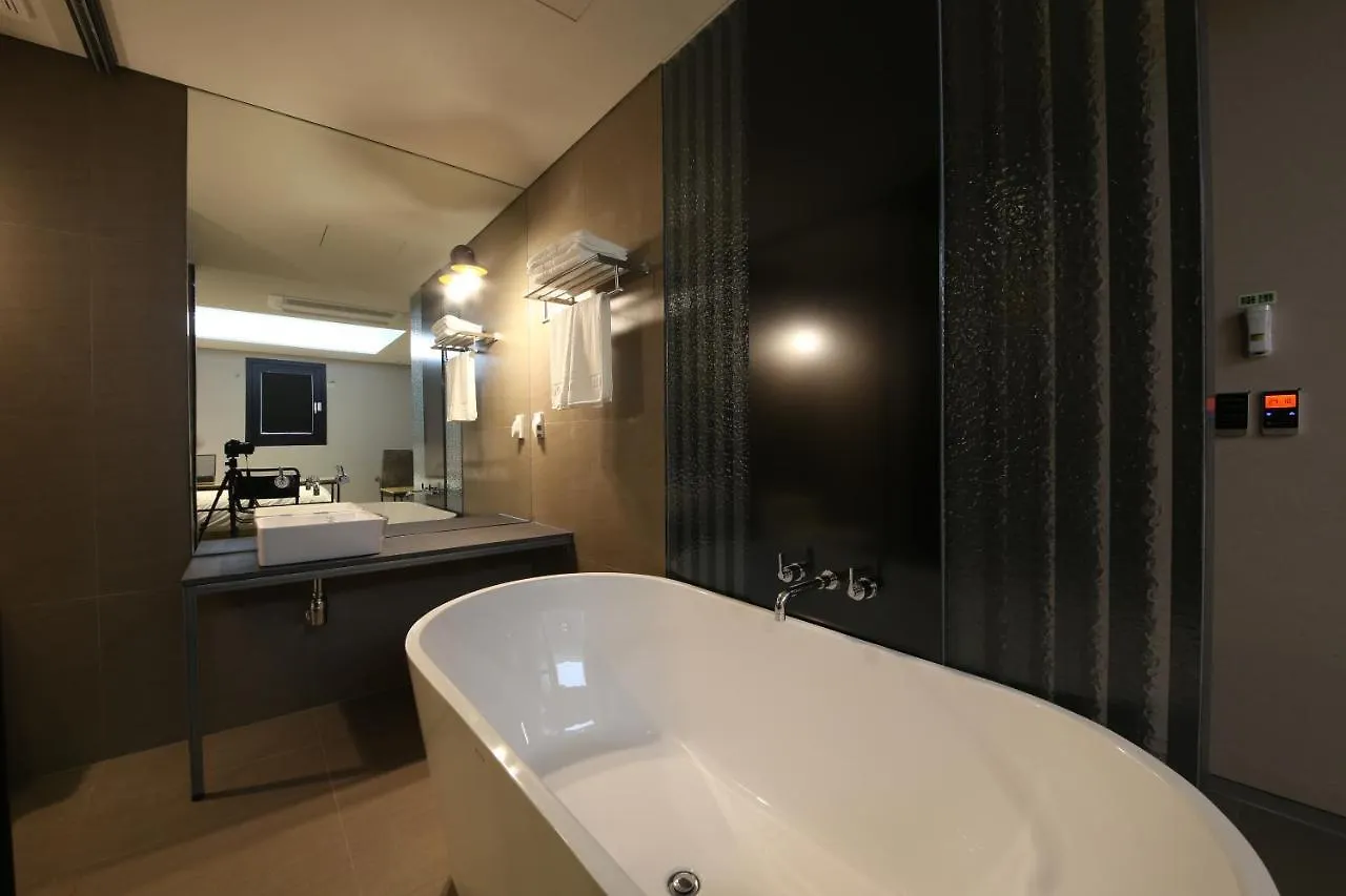 Hotel Yeoubi Songjeong Busan 2*,